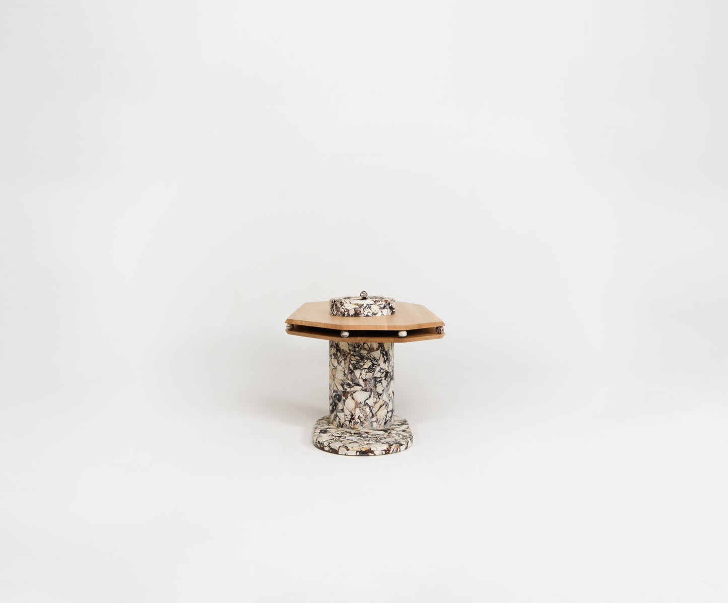 Officium Desk